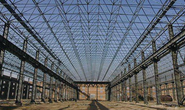 鋼結(jié)構(gòu)焊工工作的兩大禁忌！